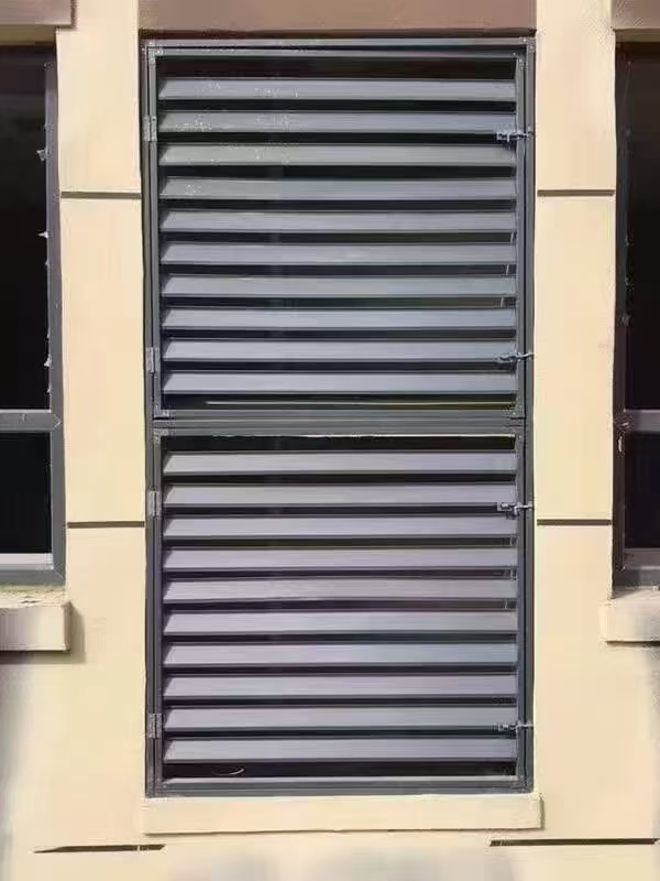 连云港市室内吊顶勾搭板铝格栅百叶窗 - 方案